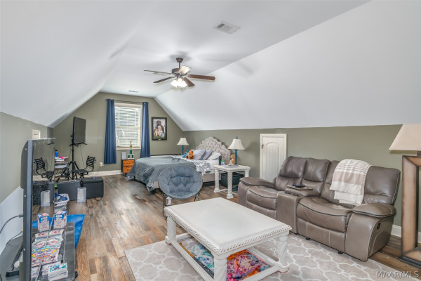 102 CANTERA Way