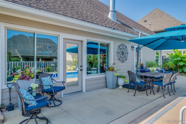 102 CANTERA Way