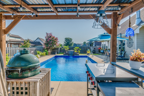 102 CANTERA Way