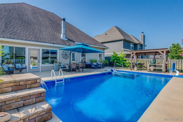 102 CANTERA Way