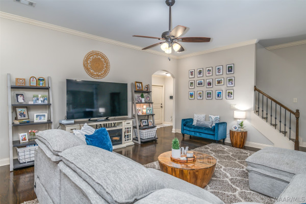 102 CANTERA Way