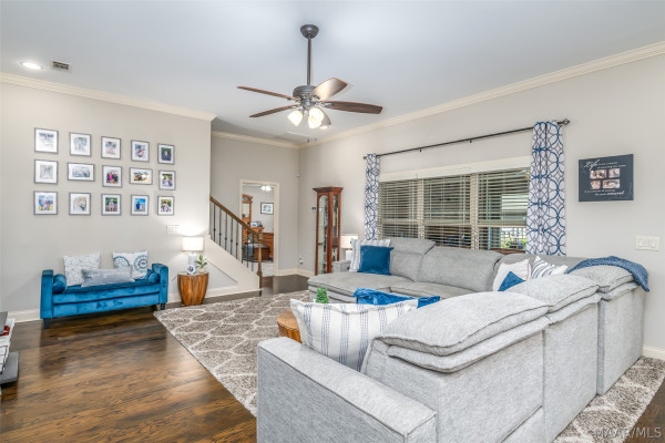 102 CANTERA Way