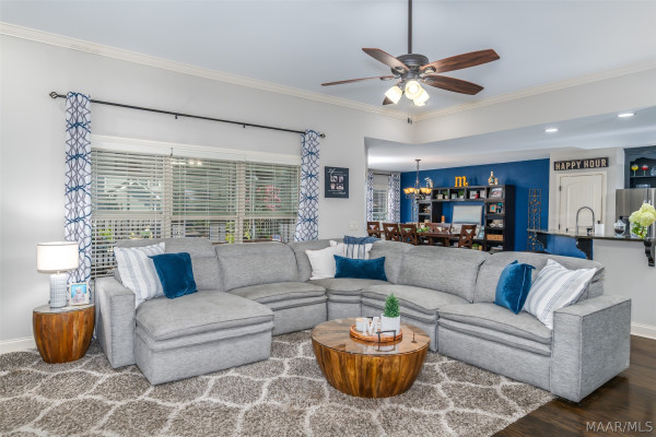 102 CANTERA Way