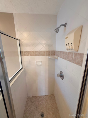 8718 Wildbriar Lane