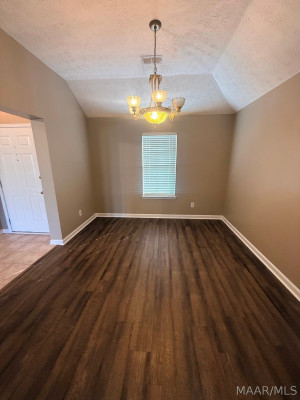 8718 Wildbriar Lane