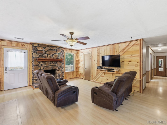 1141 Grass Farm Road