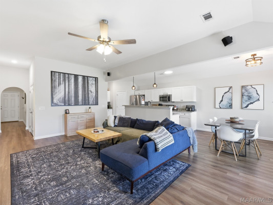 11 Zachary Circle