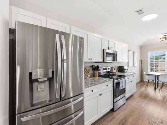 11 Zachary Circle