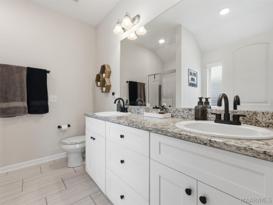 11 Zachary Circle