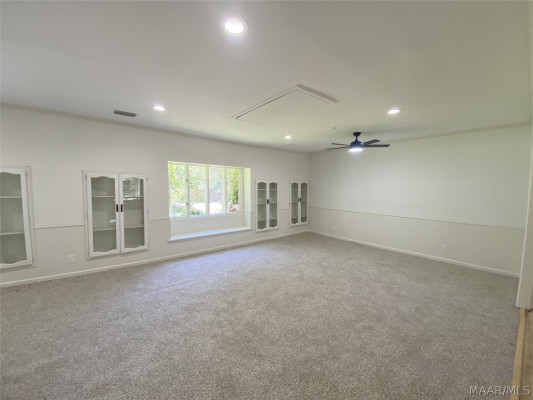 2712 Lansdowne Drive