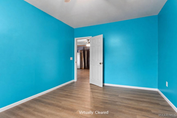 105 Lakeview Court