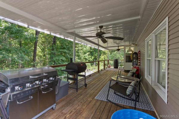 105 Lakeview Court