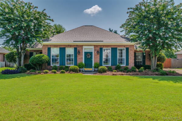 1813 Chenoweth Lane