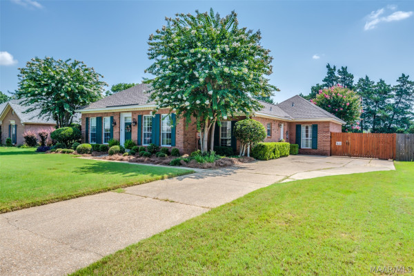 1813 Chenoweth Lane