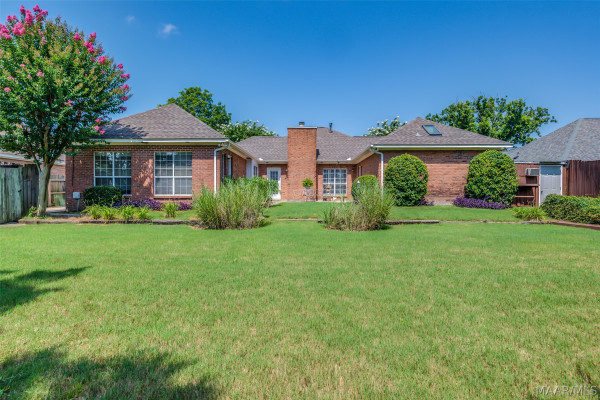 1813 Chenoweth Lane