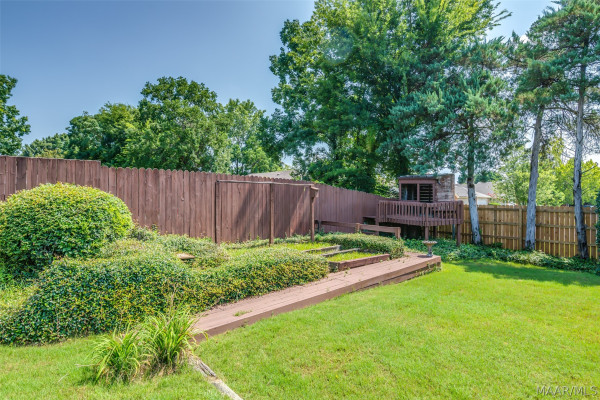 1813 Chenoweth Lane