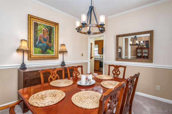 1813 Chenoweth Lane
