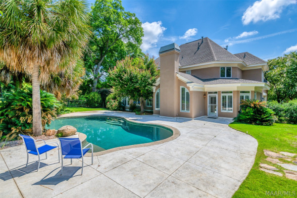 6100 HENLEY HEDGE Court