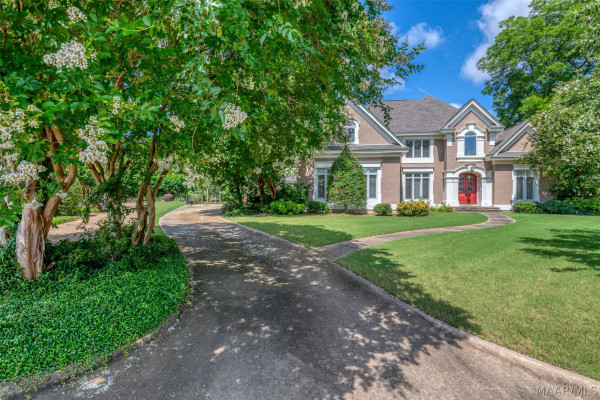 6100 HENLEY HEDGE Court