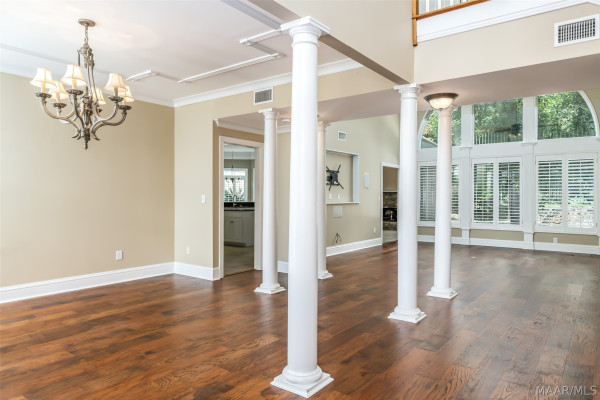 6100 HENLEY HEDGE Court