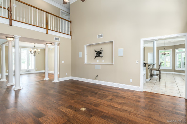 6100 HENLEY HEDGE Court