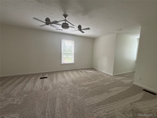 8618 STURBRIDGE Drive