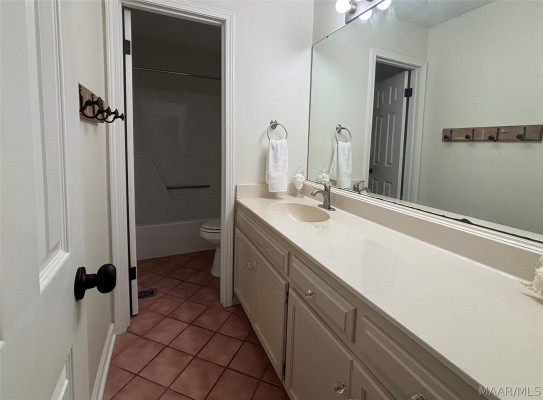 8618 STURBRIDGE Drive