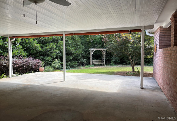 8618 STURBRIDGE Drive