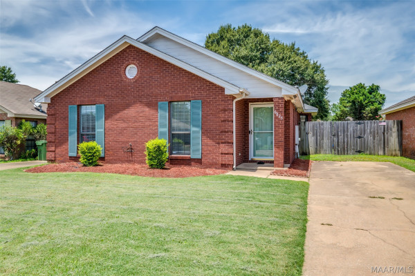 6825 Canter Trail