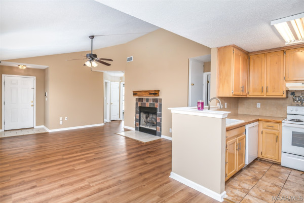6825 Canter Trail