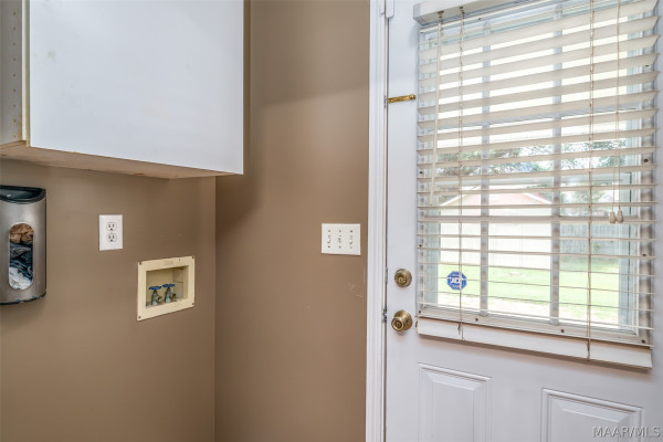 6825 Canter Trail