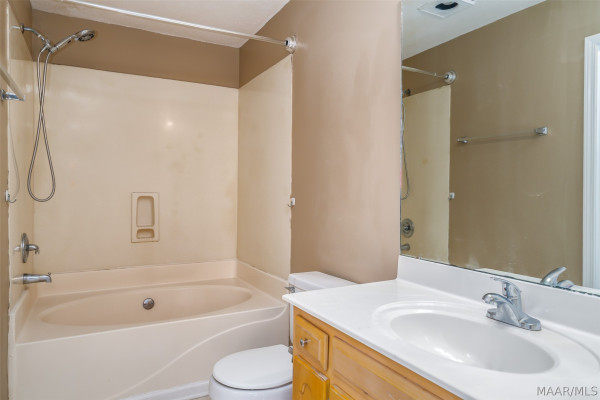 6825 Canter Trail