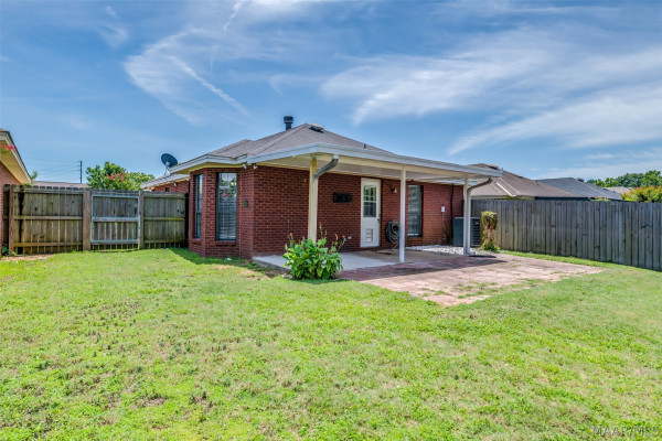 6825 Canter Trail