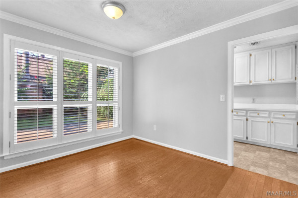 1849 Woodmere Loop
