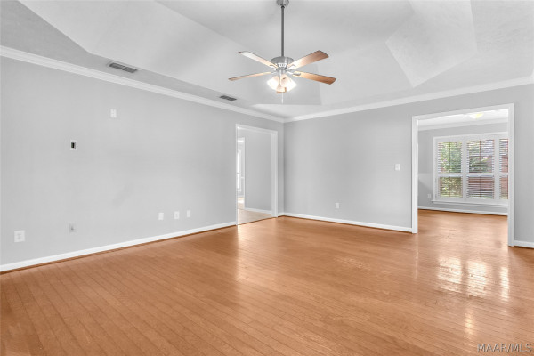 1849 Woodmere Loop