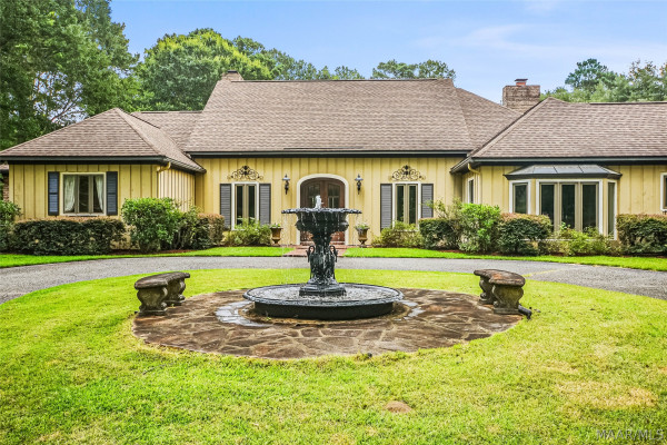 9171 VAUGHN Road
