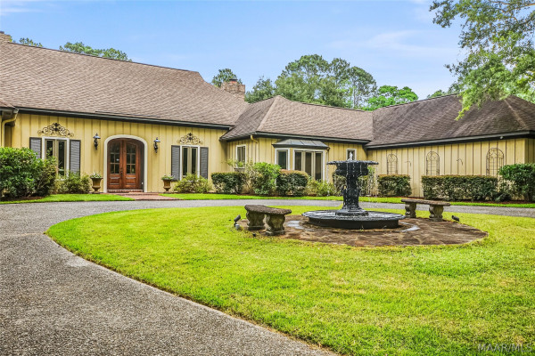9171 VAUGHN Road
