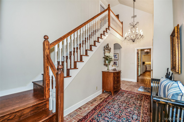 9171 VAUGHN Road