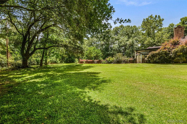 9171 VAUGHN Road