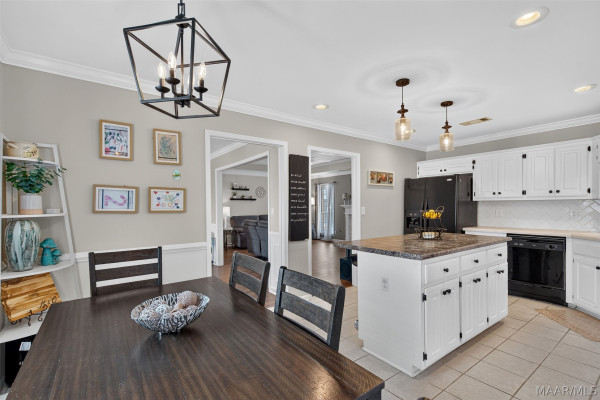 8212 Parkview Court