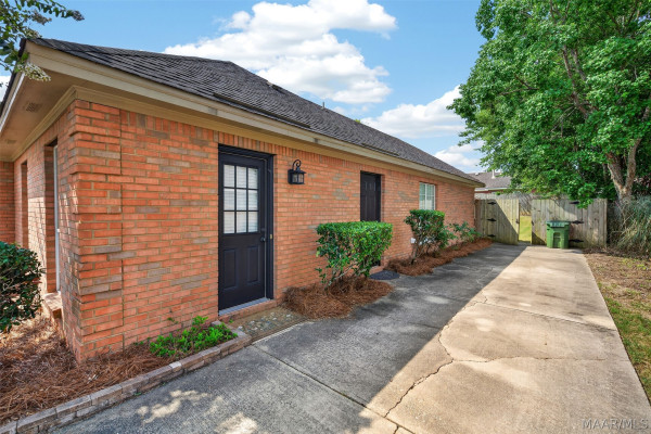 8212 Parkview Court
