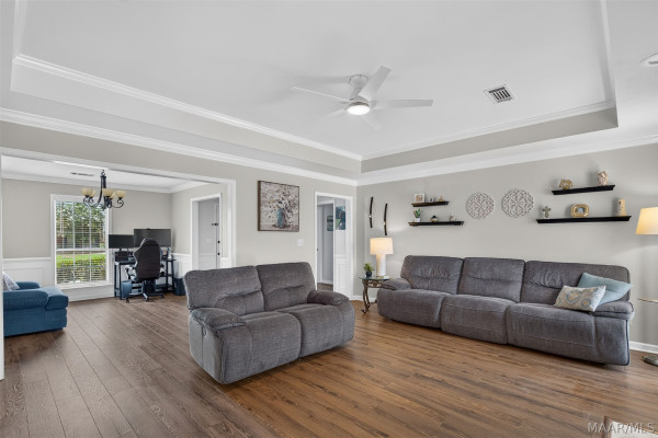8212 Parkview Court