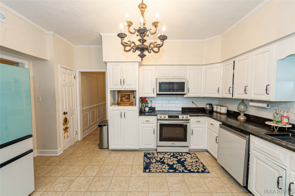 7749 Halcyon Forest Trail