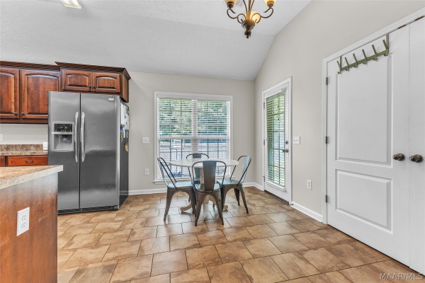 190 RIDGEVIEW Drive