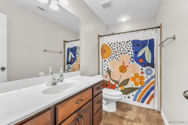 190 RIDGEVIEW Drive