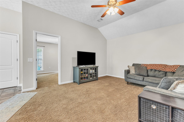 190 RIDGEVIEW Drive