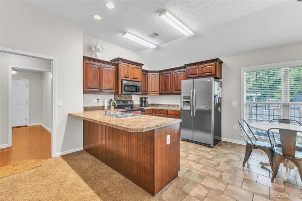 190 RIDGEVIEW Drive