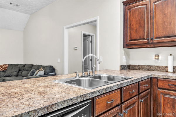 190 RIDGEVIEW Drive