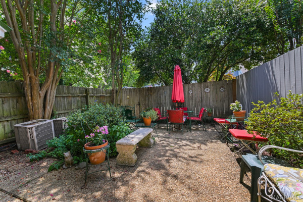 2060 Hazel Hedge Lane