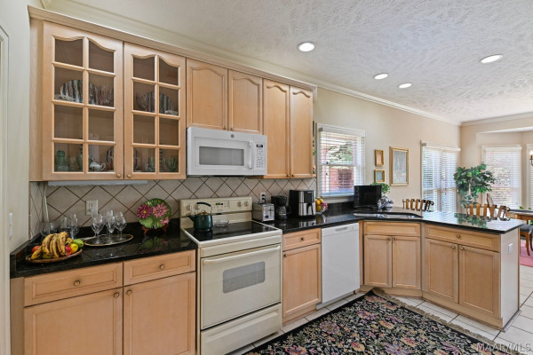 8924 GREEN CHASE Drive